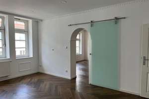 Stilaltbauwohnung mit großen, hohen Räumen und Einbauküche in der Fußgängerzone! – Die vollständige Adresse der Immobilie erhältst du vom Anbieter., 61348 Bad Homburg vor der Höhe – Vorschaubild 4