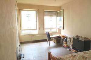Schönes und sehr praktisches Appartement  im 2. OG  im Zentrum-Süd