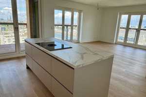 Spektakuläre familienfreundliche Wohnung im 13. OG im Design-Holzhochhaus – Hamburg – Vorschaubild 3