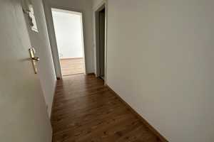 Frei ab 1.7.25 - EBK* - Ankleideraum am Schlafzi. - Balkon - 2. OG – Barbarossastraße 55, 9112 Chemnitz – Vorschaubild 6