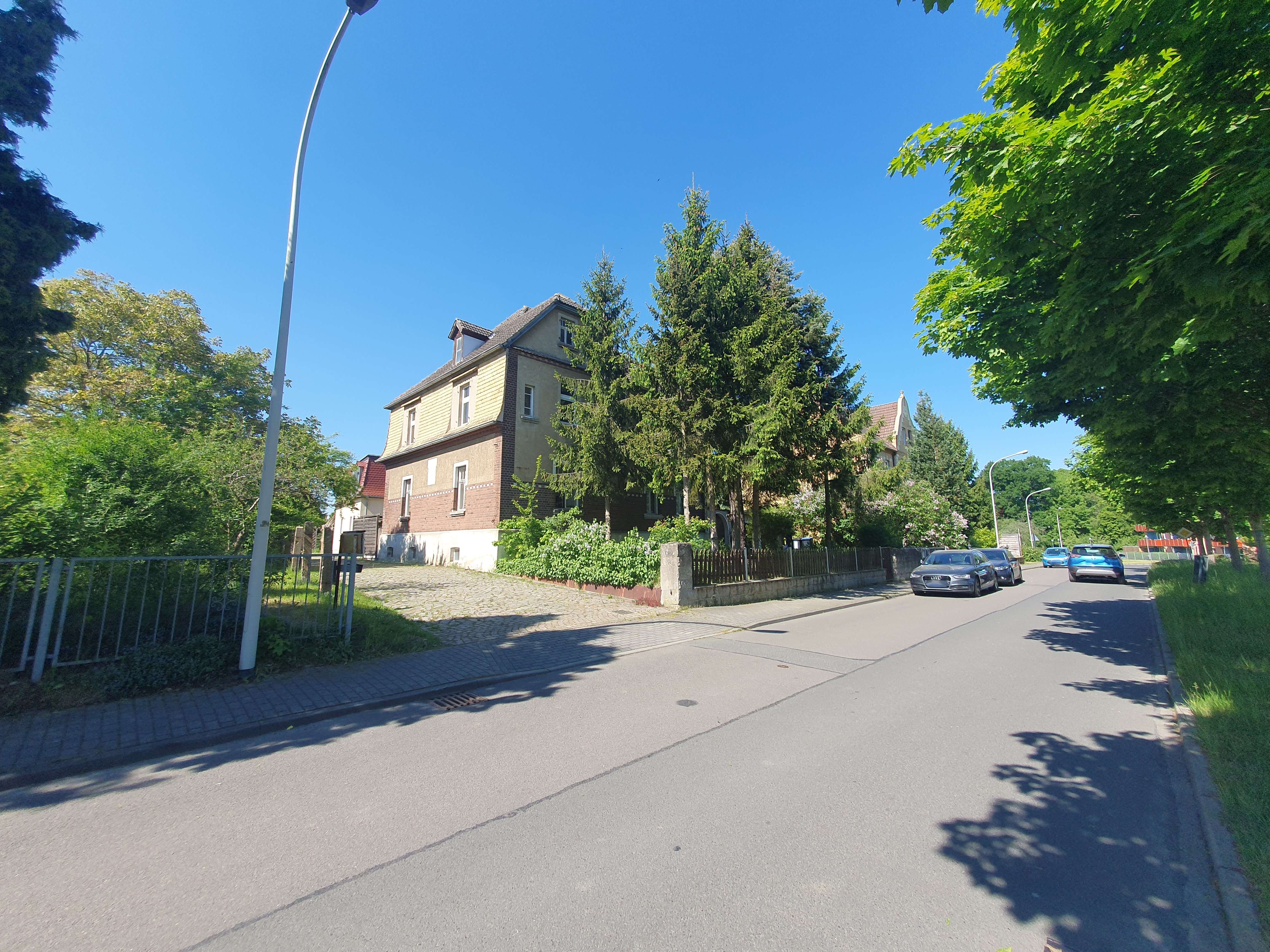 Sanierungsbedürftige Villa mit zwei bestehenden Wohneinheiten in ruhiger Lage von Bad Schmiedeberg!, Wittenberg Kreis – Bild 2