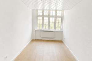 Moderne 2Zimmer Wohnung mit neuem Bad und Küche direkt in der City Friedberg! – Kaiserstr. 61, 61169 Friedberg (Hessen) – Vorschaubild 3
