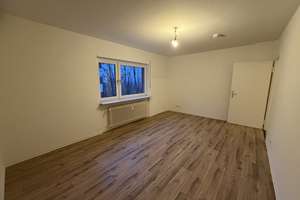 Einziehen. Durchatmen. Ankommen. – Helle 2-Zimmer-Wohnung mit Balkon auf dem Eschberg. – Breslauer Straße 35, 66121 Eschberg, Saarbrücken – Vorschaubild 2