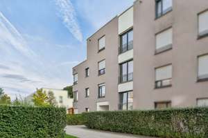 Sofort bezugsfreie 2-Zimmer-Wohnung im Waldbadviertel mit eigenem Garten