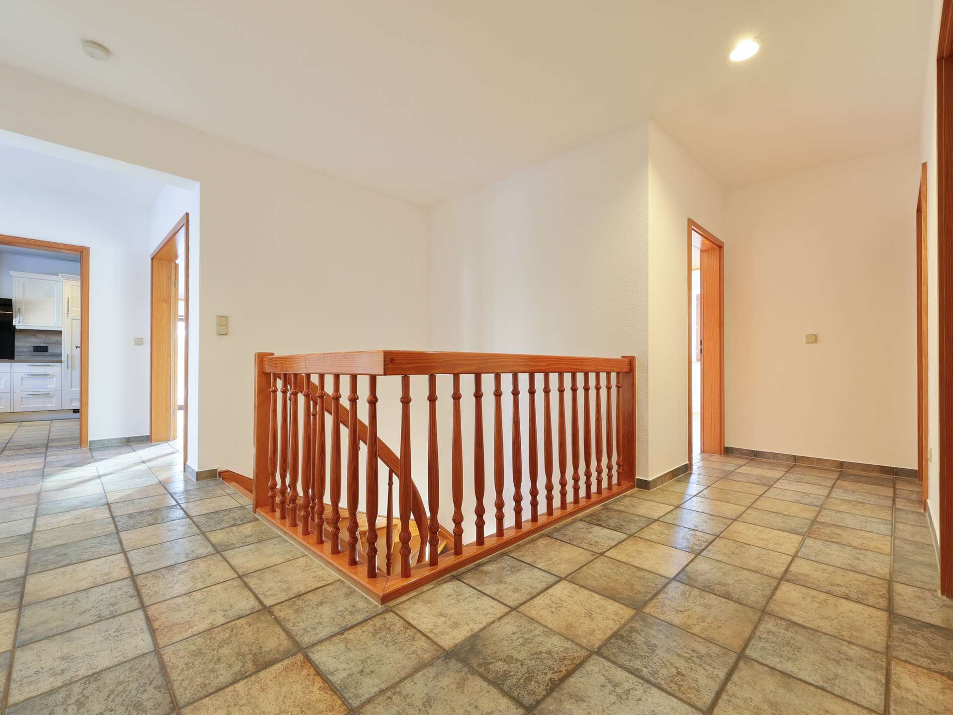 Immobilie in Fahrenkrug - Familiengerechtes Einfamilienhaus mit viel Platzangebot in Feldrandlage! - Bild 10