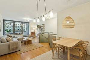 Maisonette-Wohnung in Golzheim mit Balkon und TG