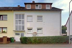 Großzügiges Mehrfamilienhaus: Raum für Generationen und vielfältige Nutzungsmöglichkeiten – Die vollständige Adresse der Immobilie erhältst du vom Anbieter., 34246 Vellmar – Vorschaubild 2
