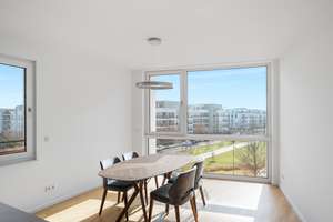 TAUNUS. SKYLINE. ARCHITEKTUR.  Exklusive 3-Zimmer-Wohnung mit Loggia im 3. OG am Riedberg – 60438 Kalbach-Riedberg, Frankfurt am Main – Vorschaubild 2
