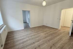 Nähe Sulzbacherstraße ! Helle renovierte 3-ZW, 73 m², neue EBK, 1. OG ohne Balkon – Die vollständige Adresse der Immobilie erhältst du vom Anbieter., 90489 Veilhof, Nürnberg – Vorschaubild 4
