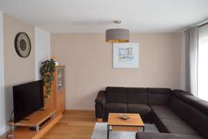 4-Zimmer-Doppelhaushälfte mit gehobener Innenausstattung und EBK in Irgertsheim West – 85049 West, Ingolstadt – Vorschaubild 4