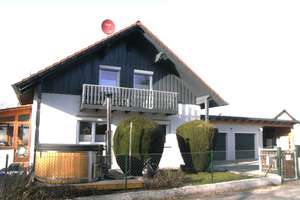 Liebevoll modernisiertes Einfamilienhaus mit Doppelgarage u. Carport – Die vollständige Adresse der Immobilie erhältst du vom Anbieter., 84036 Kumhausen – Vorschaubild 1