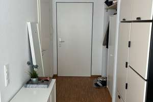 Helle 1-Zimmer-Wohnung mit Balkon und Einbauküche – Stellplatz anmietbar – Luise-Riegger-Straße 54, 76137 Südstadt, Karlsruhe – Vorschaubild 2