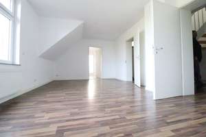 WRS Immobilien - Darmstadt-Bessungen - DG-Maisonette - 5  Zimmer Wohnung mit Balkon – Die vollständige Adresse der Immobilie erhältst du vom Anbieter., 64285 Bessungen, Darmstadt – Vorschaubild 9