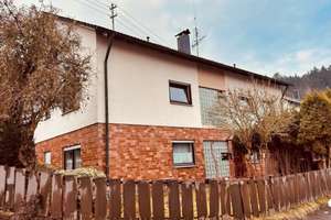 Zweifamilienhaus mit Einliegerwohnung in ruhiger Lage

 – Die vollständige Adresse der Immobilie erhältst du vom Anbieter., 73441 Bopfingen – Vorschaubild 1