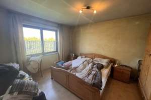 Renovierungsbed 2 Fam. Haus, 8 Zi. Doppelgarage m. Anbau Wfl. 148,20 m² Grund 2.536 m² – Rosenweg 9, 92521 Schwarzenfeld – Vorschaubild 11