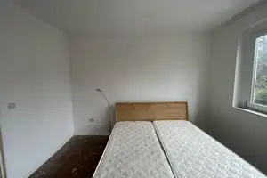 Lichtdurchflutete 2,5-Zimmer-Wohnung in Berlin-Spandau – Individuell gestaltbar – Heerstraße 396, 13593 Berlin – Vorschaubild 2