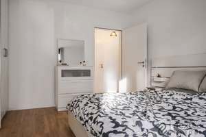 Wohnen mit Komfort: Gepflegte 3-Zimmer-Wohnung mit Tiefgarage in Düsseltal – 40237 Düsseltal, Düsseldorf – Vorschaubild 20