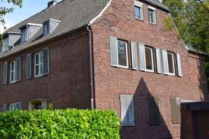 Bezugsfreie Generationenvilla im Tiergartenviertel - 3 WE - 1.000 m² - Parkgarten - Garage – Die vollständige Adresse der Immobilie erhältst du vom Anbieter., 47800 Bockum, Krefeld – Vorschaubild 1