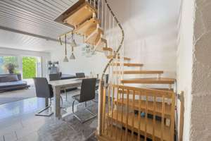 Modernisiertes Mehrfamilienhaus mit PV-Anlage & Garten in Aidlingen – Die vollständige Adresse der Immobilie erhältst du vom Anbieter., 71134 Aidlingen – Vorschaubild 3