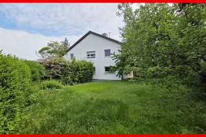 Großzügiges Zweifamilienhaus mit Traumgarten und Potenzial in Großsachsenheim – Ludwigsburg (Kreis) – Vorschaubild 1