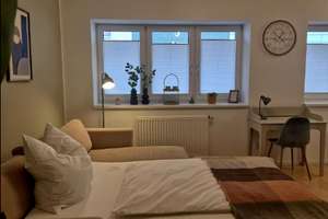 Große Helle 2-Zimmer-Wohnung in Düsseldorf  nähe HBF & Mitsubishi Halle – Die vollständige Adresse der Immobilie erhältst du vom Anbieter., 40223 Bilk, Düsseldorf – Vorschaubild 12