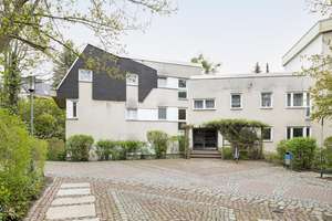 2 Zimmer mit Potenzial in ruhiger Lage