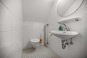 Großzügige Architektenvilla mit Schwimmbad und 2 Doppelgaragen in beliebter Lage von Bonn-Rüngsdorf – Die vollständige Adresse der Immobilie erhältst du vom Anbieter., 53179 Rüngsdorf, Bonn – Vorschaubild 29