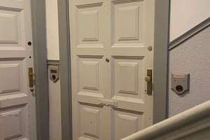 Bezugsfreie Altbauwohnung mit 2 Balkonen ins Grüne – ruhig & hell – offenbacherstr 2, 14197 Friedenau, Berlin – Vorschaubild 2