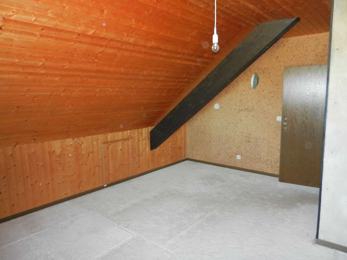 Immobilie in Hahnstätten - Herrliche Lage und Ausblick - Großes Einfamilienhaus in bevorzugter Ortsrandlage - Bild 8