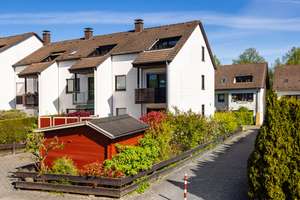 Wohnkomfort auf drei Ebenen: Gepflegtes Reihenendhaus in beliebter Lage! – Die vollständige Adresse der Immobilie erhältst du vom Anbieter., 33619 Dornberg, Bielefeld – Vorschaubild 1