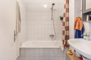 Top-Lage für Kapitalanleger – vermietete 3-Zimmer-Wohnung mit Süd-Loggia in Hamburg-Rotherbaum! – Die vollständige Adresse der Immobilie erhältst du vom Anbieter., 20146 Rotherbaum, Hamburg – Vorschaubild 7