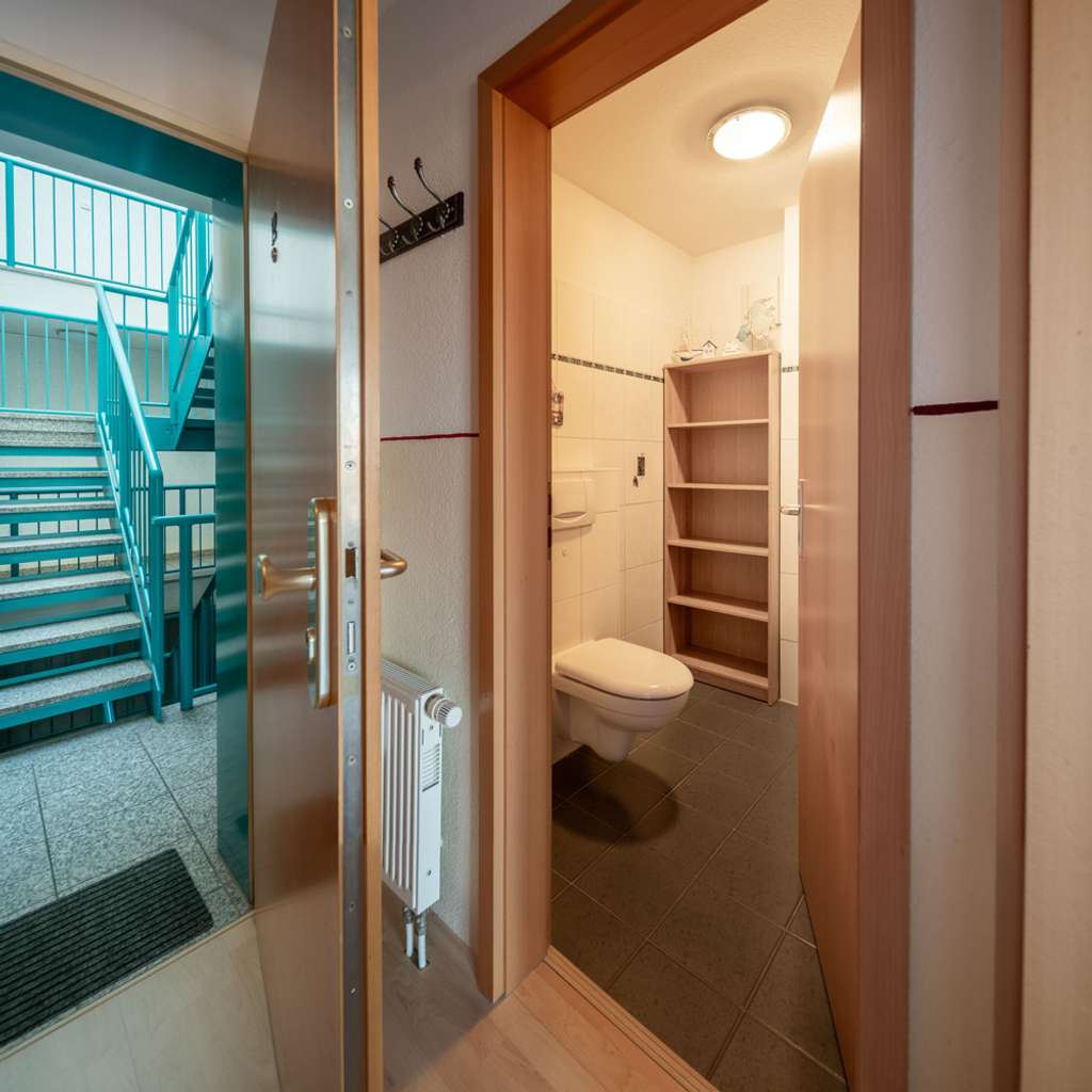 Immobilie in Nordstrand - Deichblick und Forellensee-Panorama: renoviertes 1-Zimmer-Apartment auf Nordstrand. - Bild 4