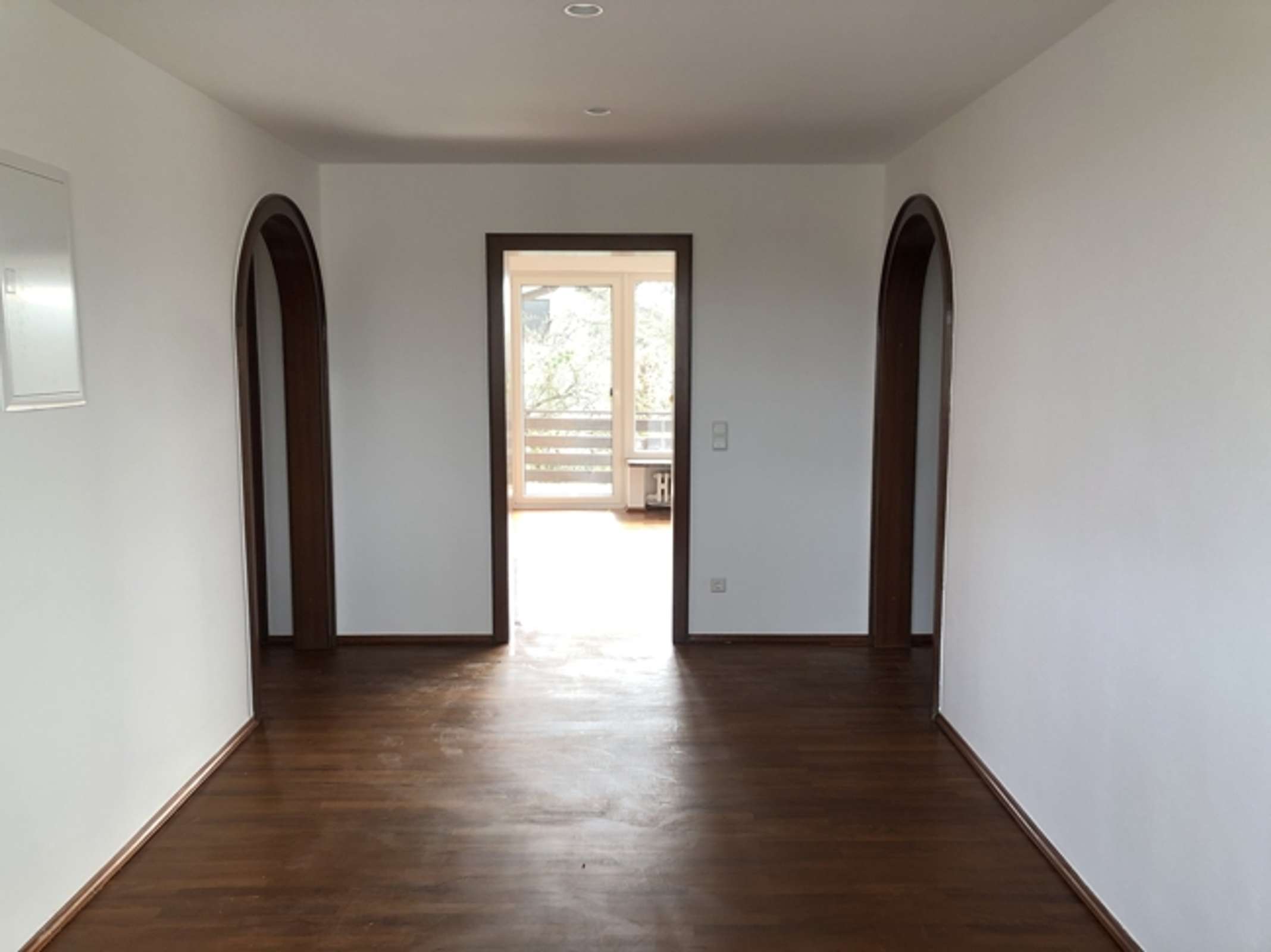 Repräsentatives Zweifamilienhaus mit großem Grundstück in begehrter Lage von Bovenden