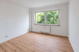IHR ERSTBEZUG IN IDYLLISCHER LAGE | Traumhafte 4-Raum-Wohnung mit Süd-Balkon und Tageslichtbad – 4567 Kitzscher – Vorschaubild 5