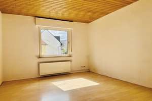 Doppelhaushälfte mit Potential, Garten und Carport – Die vollständige Adresse der Immobilie erhältst du vom Anbieter., 63571 Gelnhausen – Vorschaubild 7