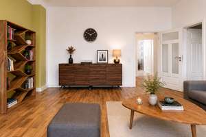 Kollwitzkiez: möblierte 2-Zimmer-Altbauwohnung mit Wohnküche & Südost-Balkon – provisionsfrei – Straßburger Straße 19, 10405 Prenzlauer Berg, Berlin – Vorschaubild 4
