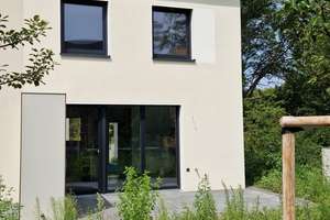 Energieeffizient Wohnen auf 120 m² mit 4 Zimmer, 3 Bäder, Garten, Terrasse, Stellplatz – Käthe Kollwitzstr. 11 f, 14943 Luckenwalde – Vorschaubild 4