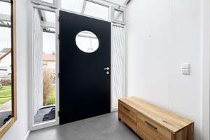 Modern saniertes Architektenhaus mit vielseitigem Nutzungskonzept! – Die vollständige Adresse der Immobilie erhältst du vom Anbieter., 84101 Obersüßbach – Vorschaubild 2