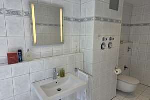 Helle 65 m² Wohnung mit Penthouse Charakter   – frisch renoviert, neue Einbauküche, Top Lage  – Die vollständige Adresse der Immobilie erhältst du vom Anbieter., 38440 Stadtmitte (Ortsteil), Wolfsburg – Vorschaubild 15