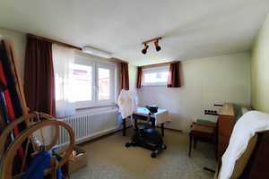 Einfamilienhaus mit Pelletheizung, 3 Garagen, 1200qm Grundstück, Koppel, Wiese und Waldrand – Esslingen (Kreis) – Vorschaubild 31