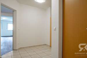 Moderne Doppelhaushälfte mit großem Eckgrundstück und herrlicher Sicht auf die Felder Vilseck´s – Die vollständige Adresse der Immobilie erhältst du vom Anbieter., 92249 Vilseck – Vorschaubild 7