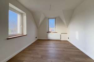 ETW // 2026 sanierte Dachgeschosswohnung – Die vollständige Adresse der Immobilie erhältst du vom Anbieter., 42719 Wald, Solingen – Vorschaubild 6
