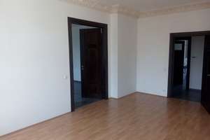 Geräumige 4-Raum-Wohnung mit Loggia im Zentrum von Magdeburg – Ackerstraße 17c 39112 17c, 39112 Leipziger Straße, Magdeburg – Vorschaubild 2