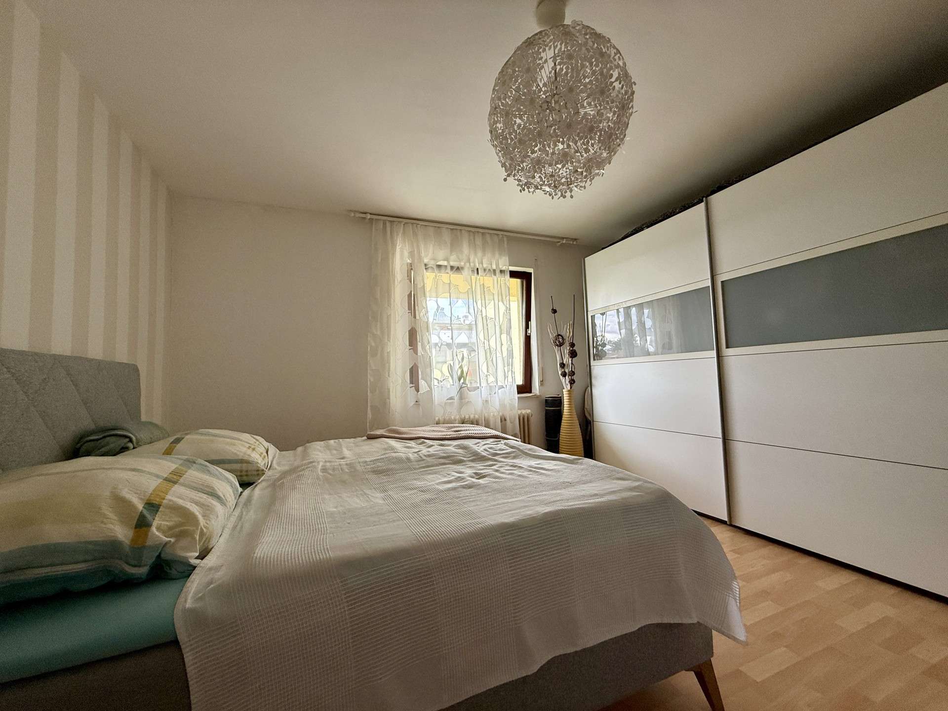 Immobilie in Friedrichsdorf - Gemütliche Maisonette-Wohnung mit Loggia und Blick ins Grüne - Bild 2