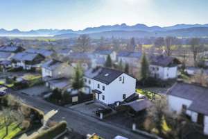 Sofort bezugsfrei: Hochmoderne DHH mit Energieausweis A+ , Traumgarten und 4 Stellplätzen! – Die vollständige Adresse der Immobilie erhältst du vom Anbieter., 83052 Bruckmühl – Vorschaubild 3