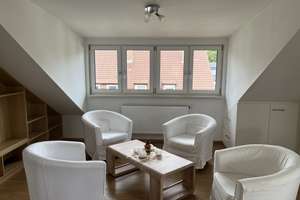 Anzeige pausiert ###Möblierte 3 Zimmer DG-Wohnung / 59m2 in München-Trudering /  Warmmiete 1205 Euro – Sulzer-Belchen-Weg 27a, 81825 Waldtrudering, München – Vorschaubild 4
