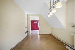 Property thumbnail 11