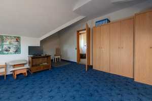 Ein Zweifamilienwohnhaus mit Viel Platz. Viel Aussicht. Viel Zuhause. – Schwäbisch Hall (Kreis) – Vorschaubild 17
