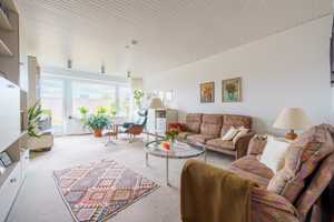 Charmantes Reihenmittelhaus mit versetzten Ebenen und Gartenidylle – Hildesheim (Kreis) – Vorschaubild 2
