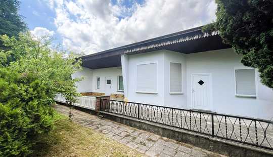 Bild von Ein ganzes Doppelhaus auf sonnigem Eigenlandgrundstück am Schweriner Außensee